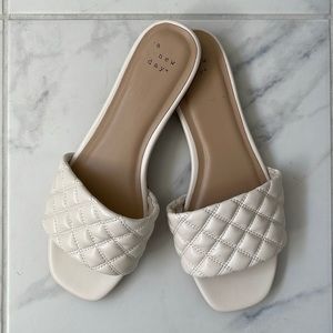 Womens Quilted Flat by a new day